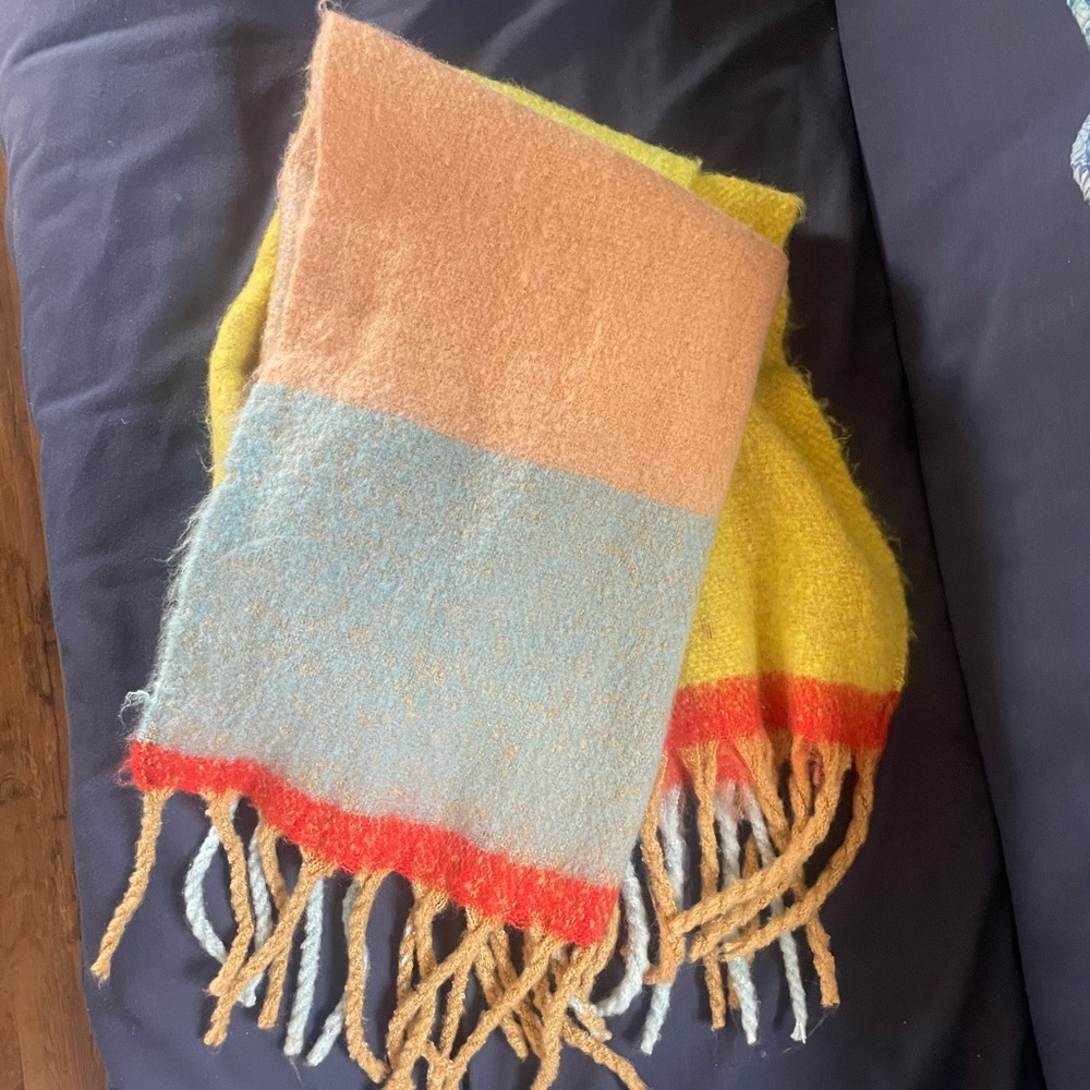 Blanket scarf